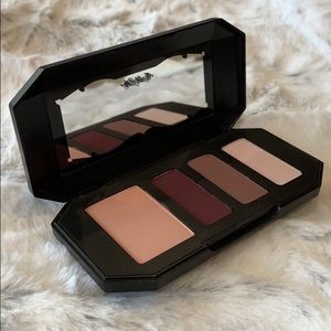 KAT VON D: PLUM SHADE & LIGHT EYESHADOW PALETTE